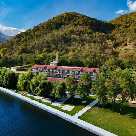 Vega Resort Restaurant & Lodge Orşova Екстериор снимка