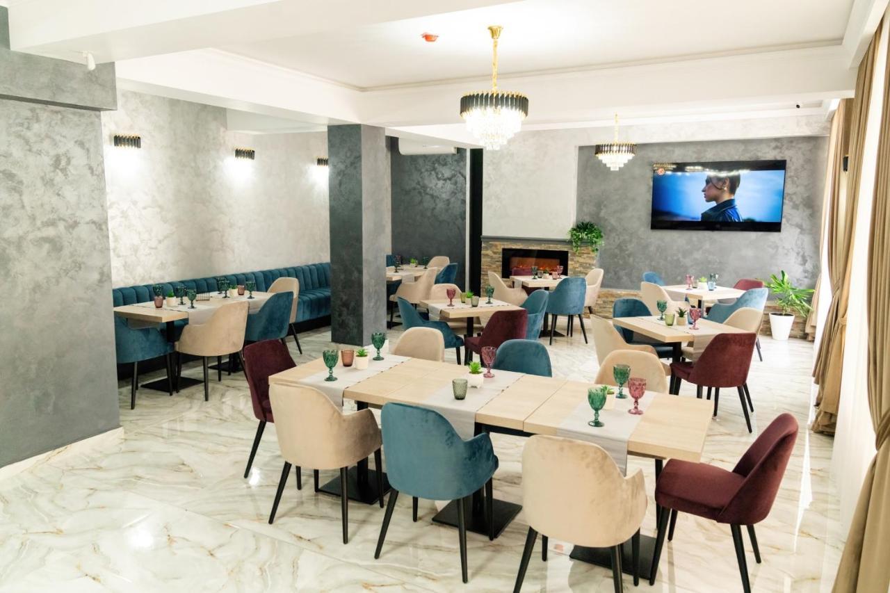 Vega Resort Restaurant & Lodge Orşova Екстериор снимка
