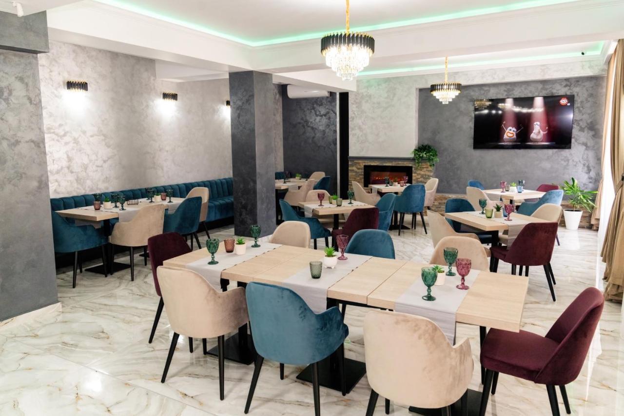 Vega Resort Restaurant & Lodge Orşova Екстериор снимка